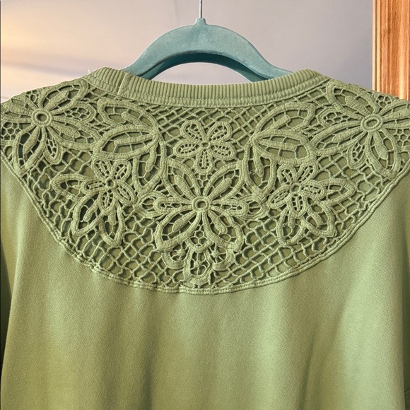 Relaxed Fit Aerie Women’s Sweatshirt in Light Green - Picture 4 of 5